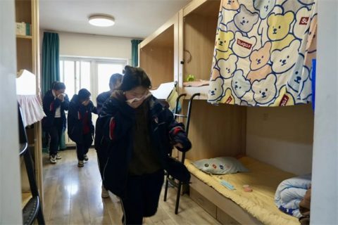 我校开展宿舍应急疏散演练活动
