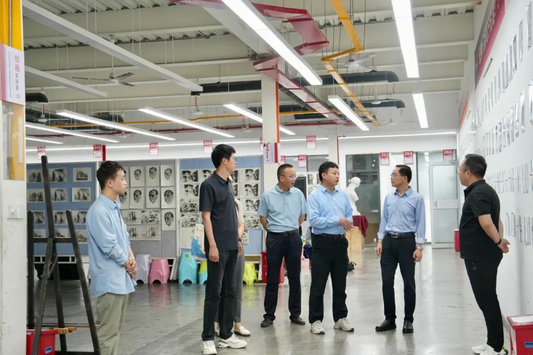 西安工业大学中国书法学院访企拓岗代表团来我校调研交流