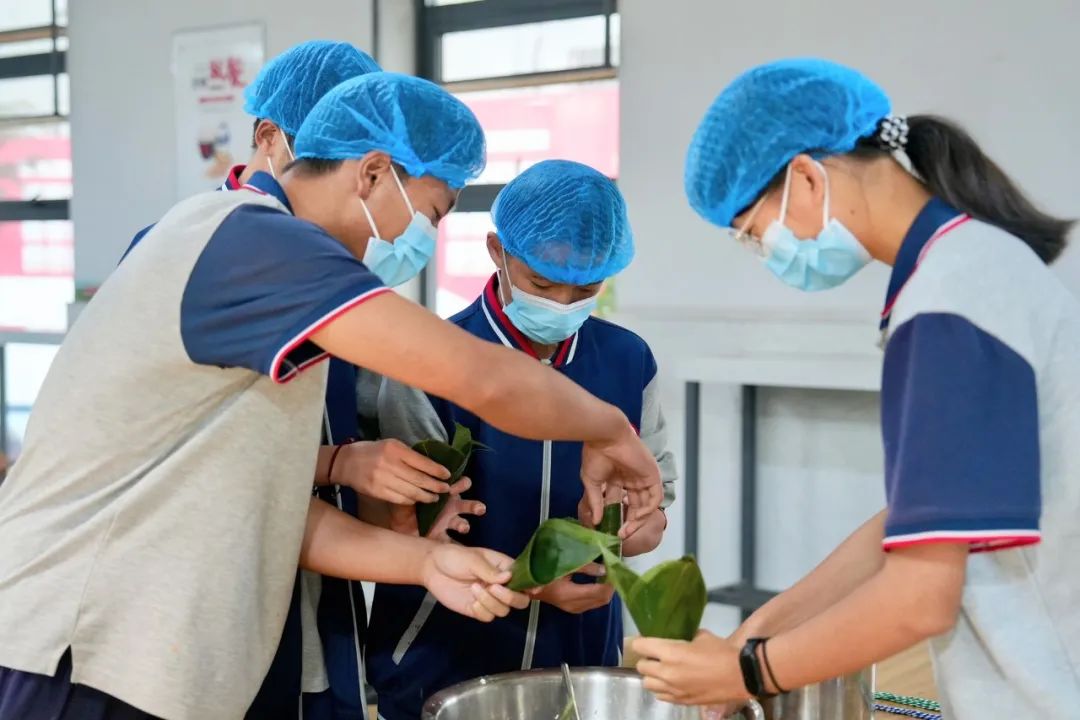 西安博雅艺术职业高中：端午节，我们这样过~