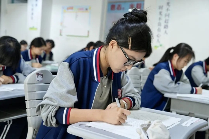 为梦想而奋斗 我们是认真的 | 西安博雅高中2023—2024学年第二学期期末质量检测纪实