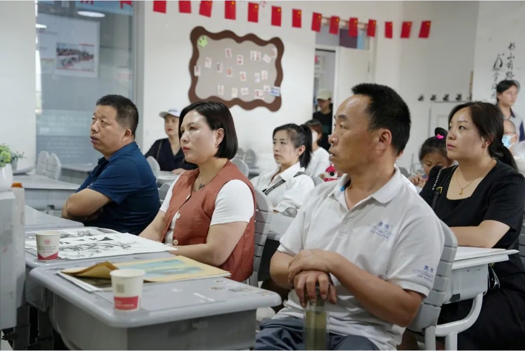 采撷时光 共话成长 | 我校召开2023-2024学年第二学期期末家长会