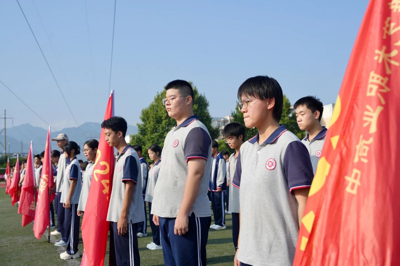开学N个瞬间，你认真的样子真美~