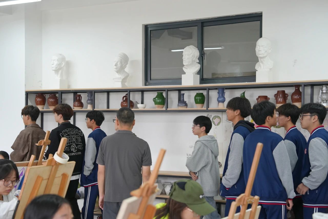 交流促发展 研学共筑梦 | 西安博雅艺术职业高中师生赴陕西青年职业学院开展交流研学活动