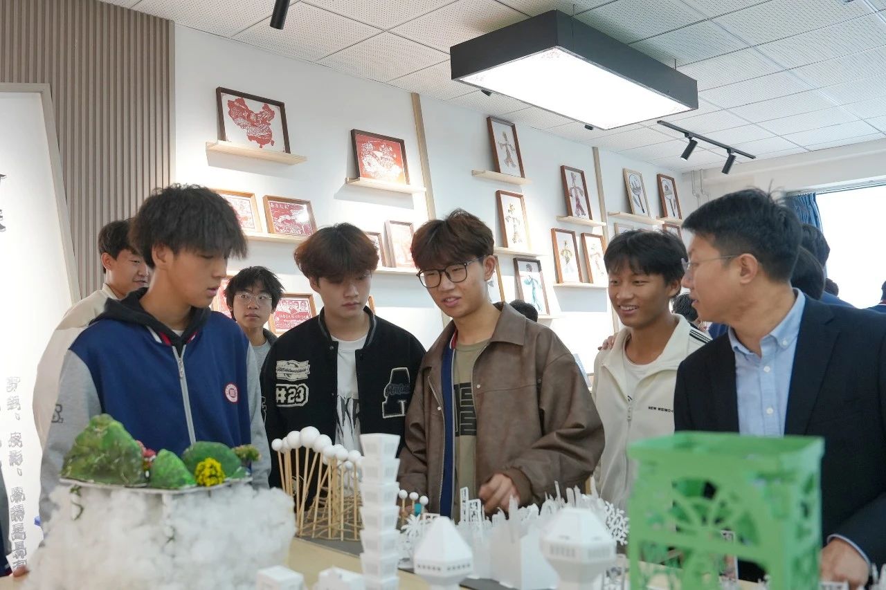 交流促发展 研学共筑梦 | 西安博雅艺术职业高中师生赴陕西青年职业学院开展交流研学活动