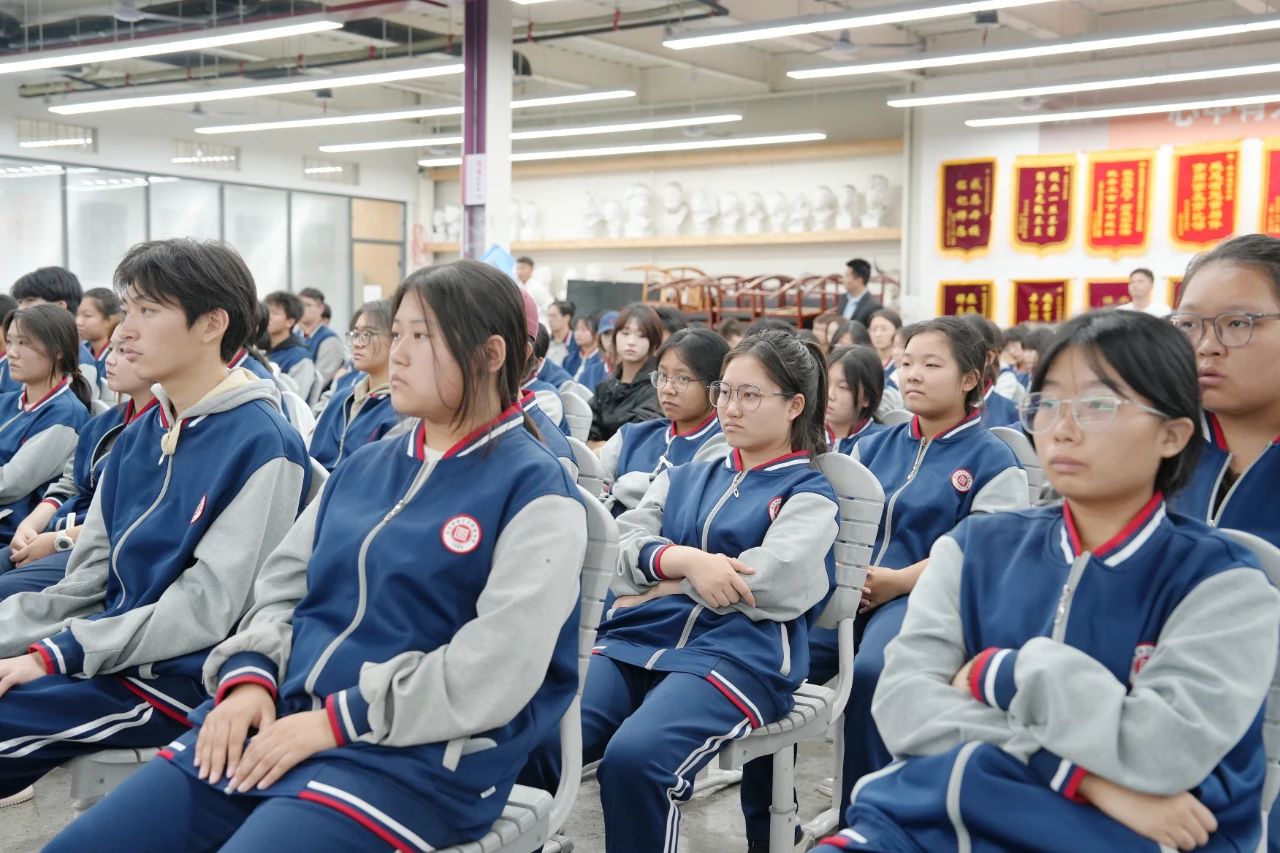 这场法治教育报告会，干货满满！