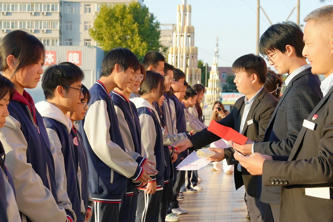 尊师重道，代代相传，这场“拜师礼”仪式感满满！
