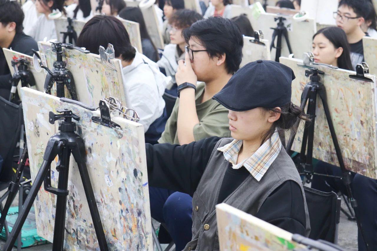 我校2025届陕西省美术类基础教学与交流——第二次模拟考试顺利举行