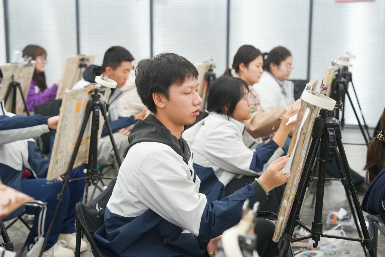 我校2025届陕西省美术类基础教学与交流——第二次模拟考试顺利举行