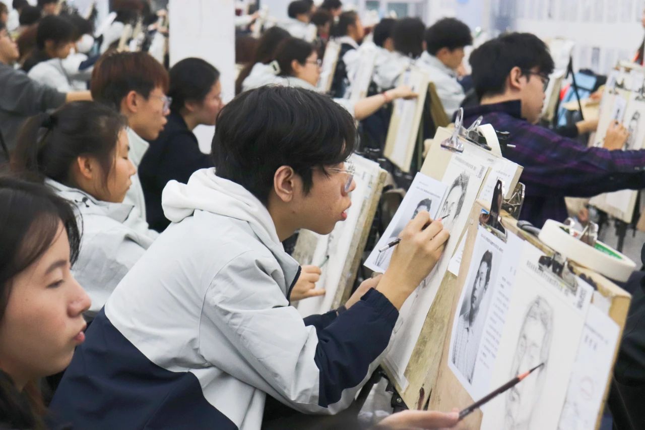 我校2025届陕西省美术类基础教学与交流——第二次模拟考试顺利举行