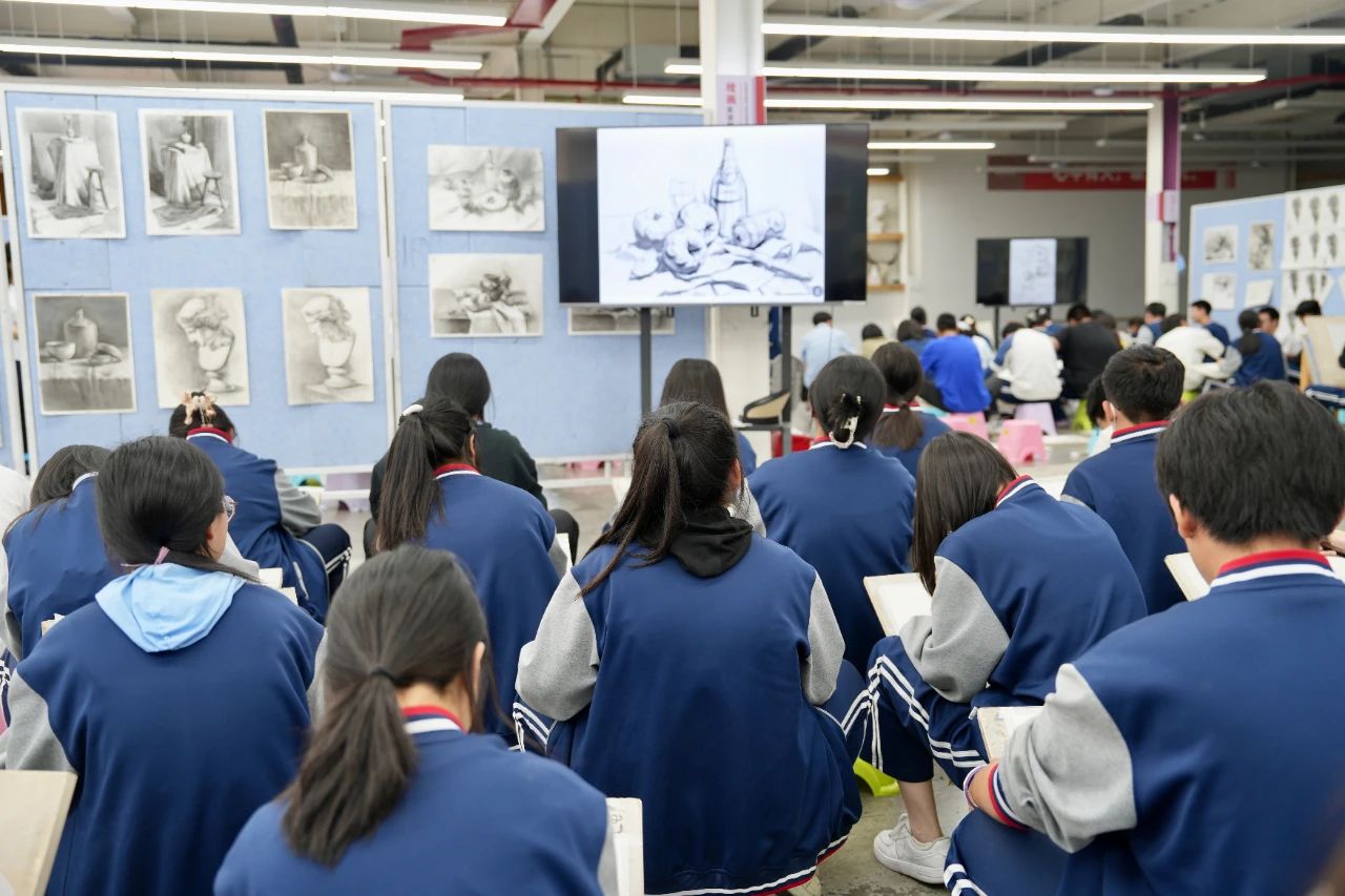 我校2025届陕西省美术类基础教学与交流——第二次模拟考试顺利举行