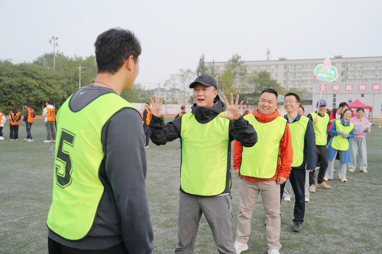 “魅力黄良 共赢未来”2024年黄良街道秋季运动会在我校圆满举行