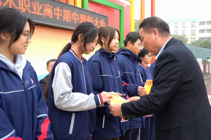 荣誉与掌声，为你们而来！