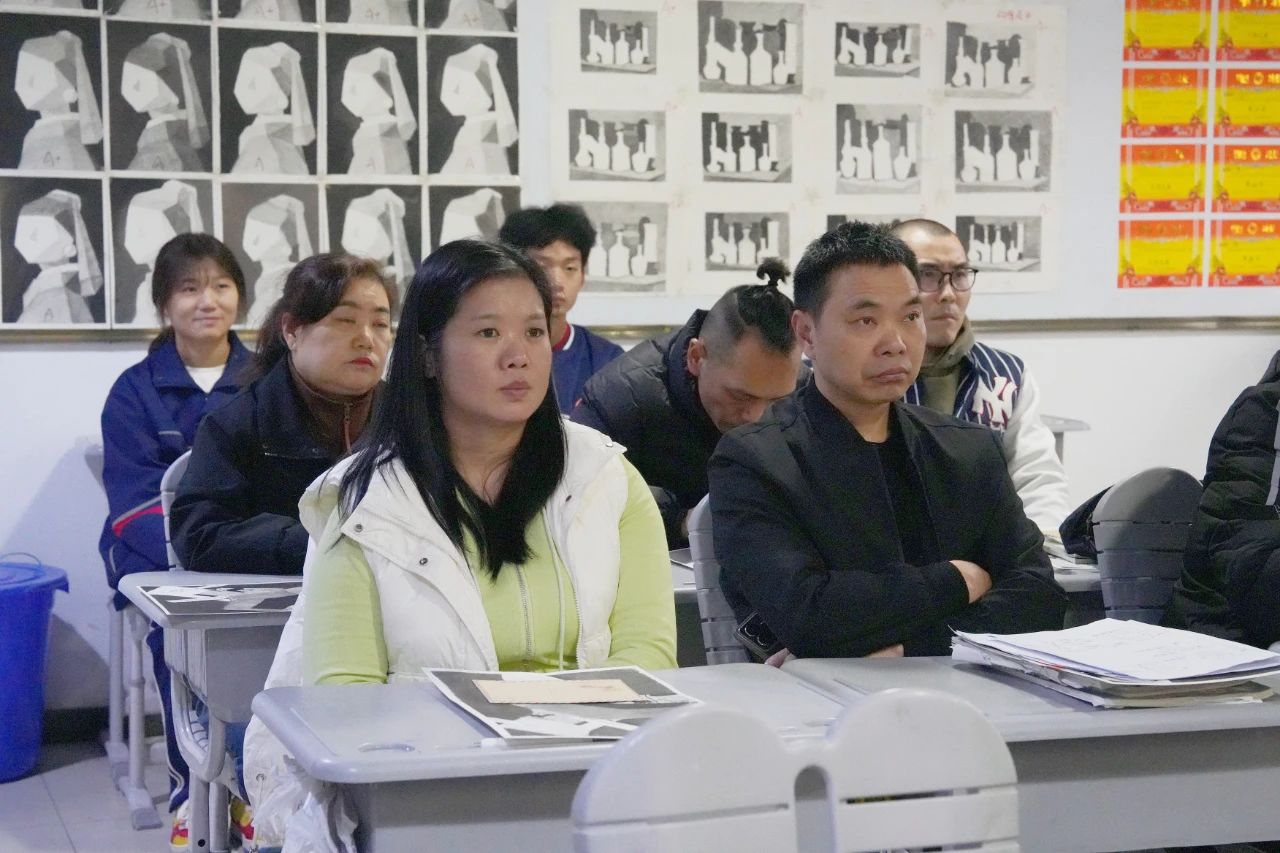 有温度、有深度！这是一场“双向奔赴”的家长会！