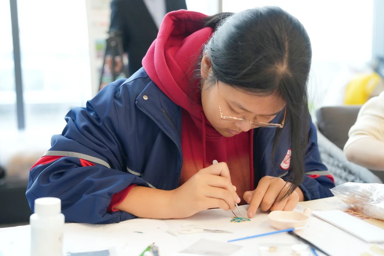 我校师生代表参加西安市2024年职业院校技能大赛开幕式