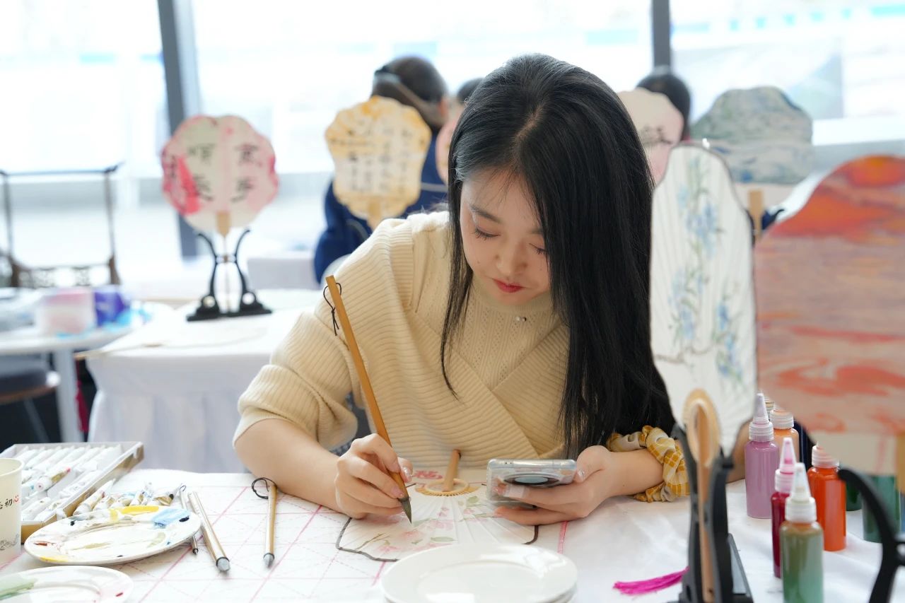 我校师生代表参加西安市2024年职业院校技能大赛开幕式