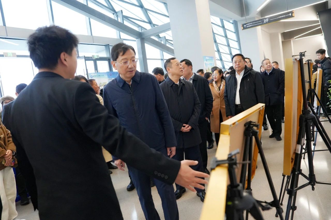 我校师生代表参加西安市2024年职业院校技能大赛开幕式