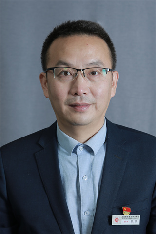 行政副校长：赵伟
