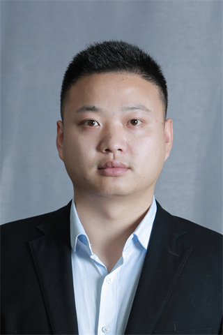 专业课教学部副校长：兰乐