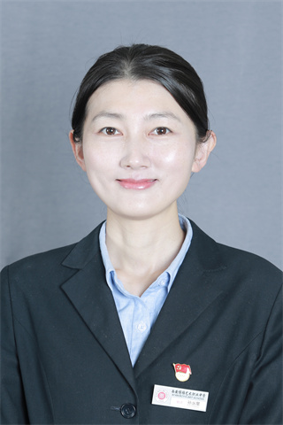 英语教研组长：孙丛星