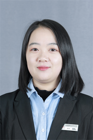 地理教师 史鸽