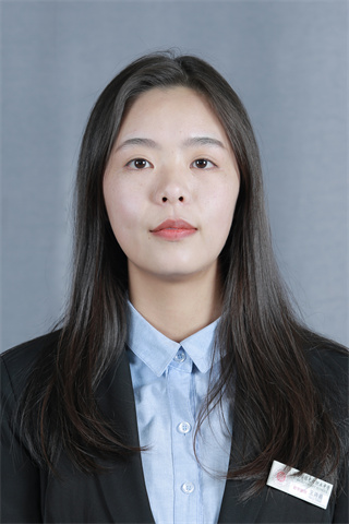 英语教师：唐水晶