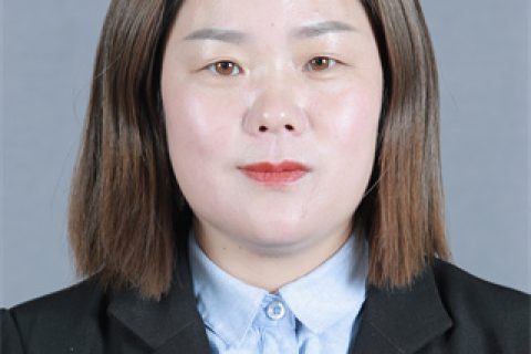 英语教师、班主任：李娜