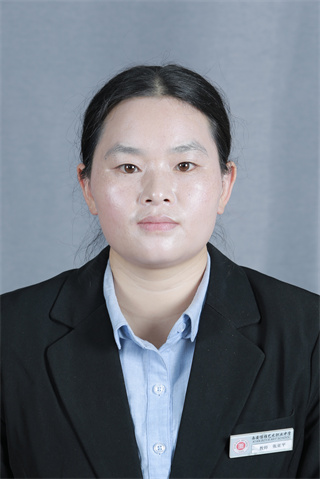 语文教师：李萍