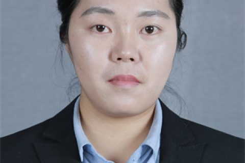 语文教师：叶绿茵