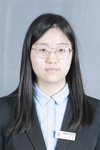 政治教师：郭杰