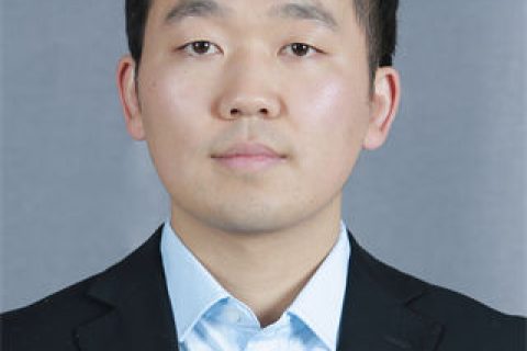 美术老师、班主任：刘超