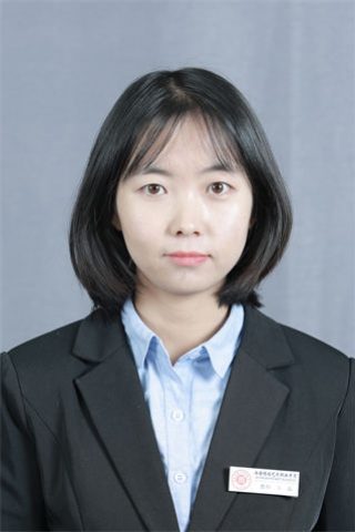 美术教师：丁甜甜