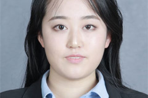 美术教师：张叶