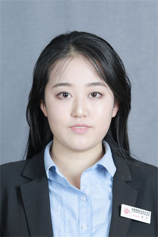 美术教师：张叶