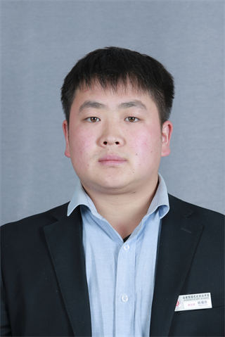 体育老师：朱强