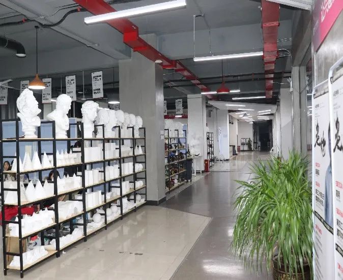 西安博雅艺术职业高中校园环境
