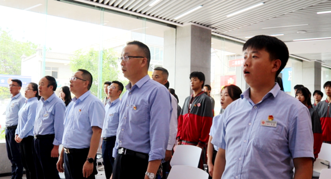 西安博雅艺术职业中学委员会庆祝建团100周年暨2022年新团员入团仪式