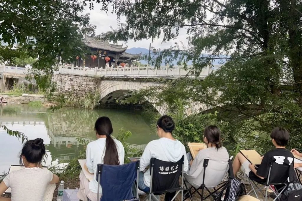 西安博雅艺术职业高中美术绘画专业介绍