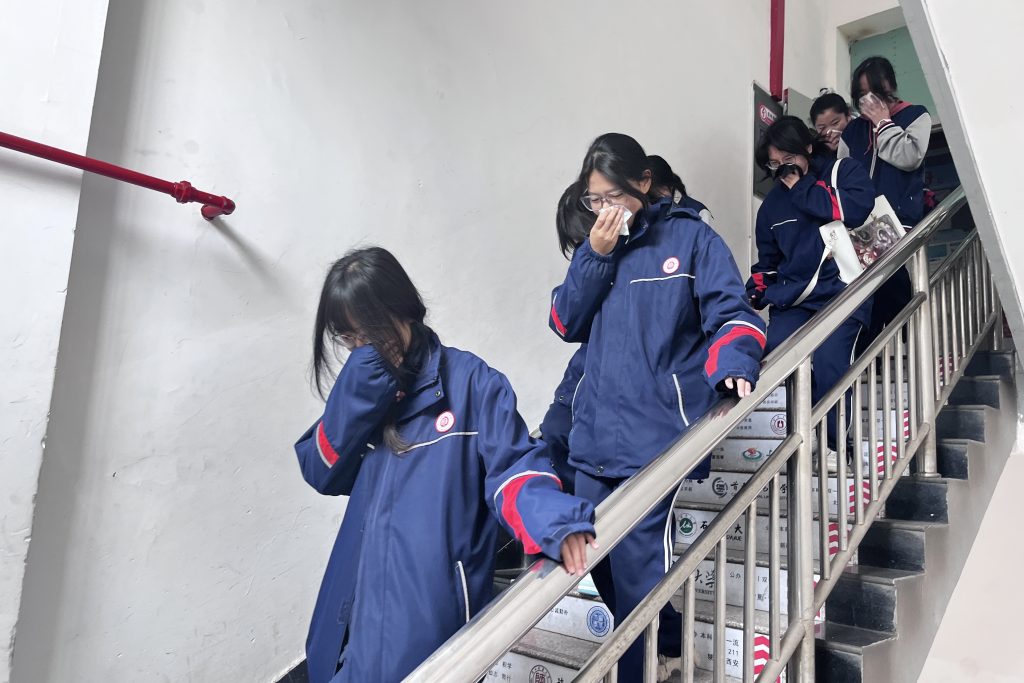 筑牢安全防线 守护师生平安 | 消防安全应急疏散演练活动、