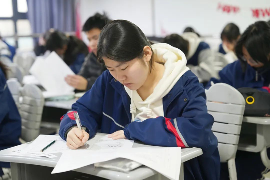 直击现场！博雅学子三月月考