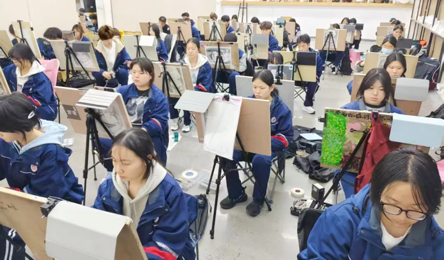 直击现场！博雅学子三月月考