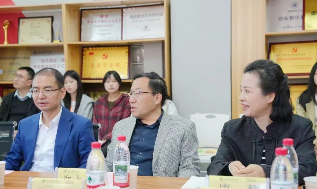 西安邮电大学数字艺术学院授予西安博雅艺术职业高中“人才对接合作单位”