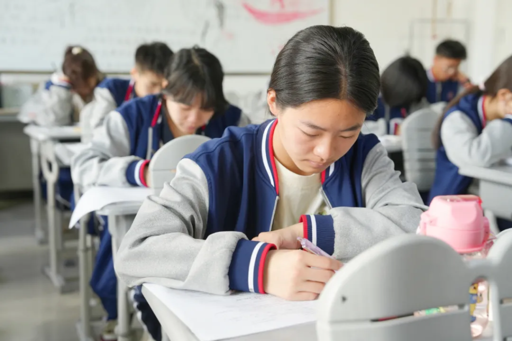 同学们，是时候展现真正的实力了！