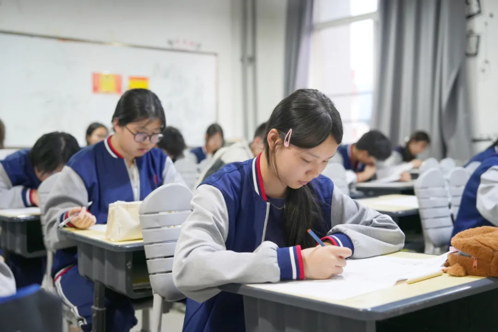 同学们，是时候展现真正的实力了！
