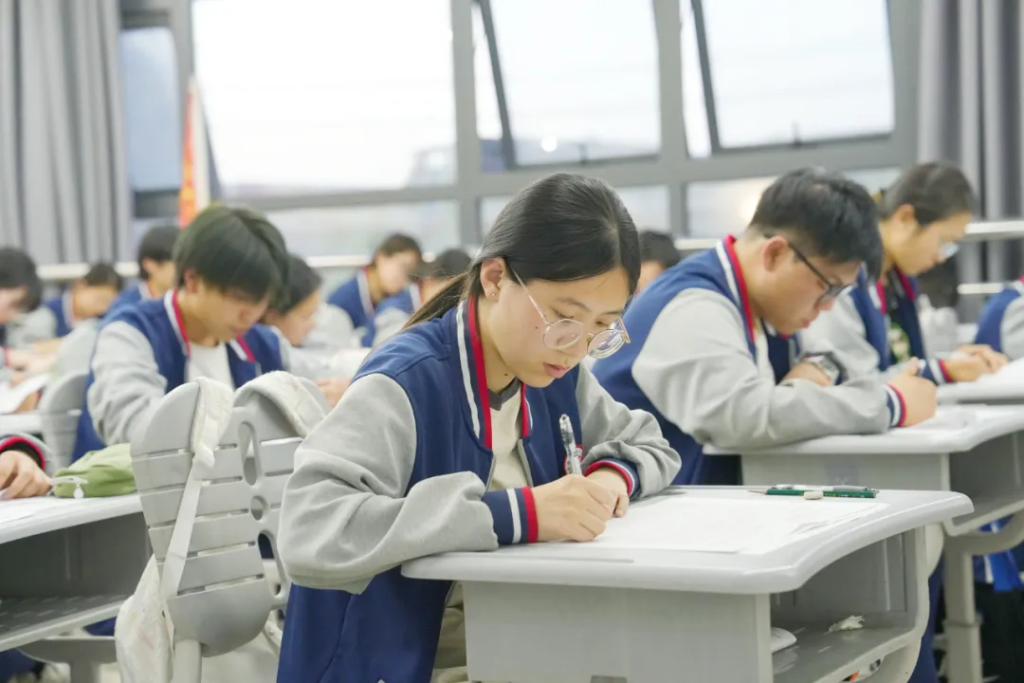 同学们，是时候展现真正的实力了！