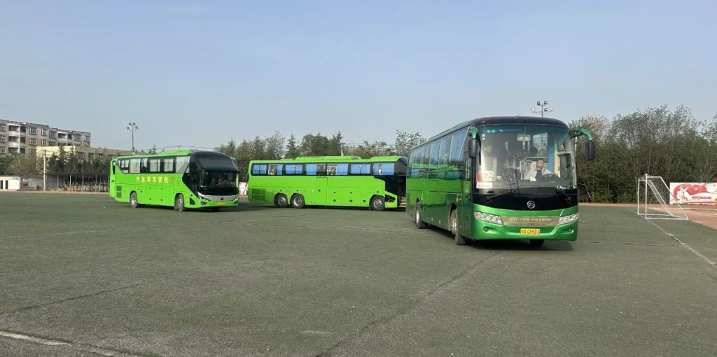 【启程秦岭·寻迹乡野】​——西安博雅艺术职业高中写生首日纪实：以自然为师，定格秦岭印象