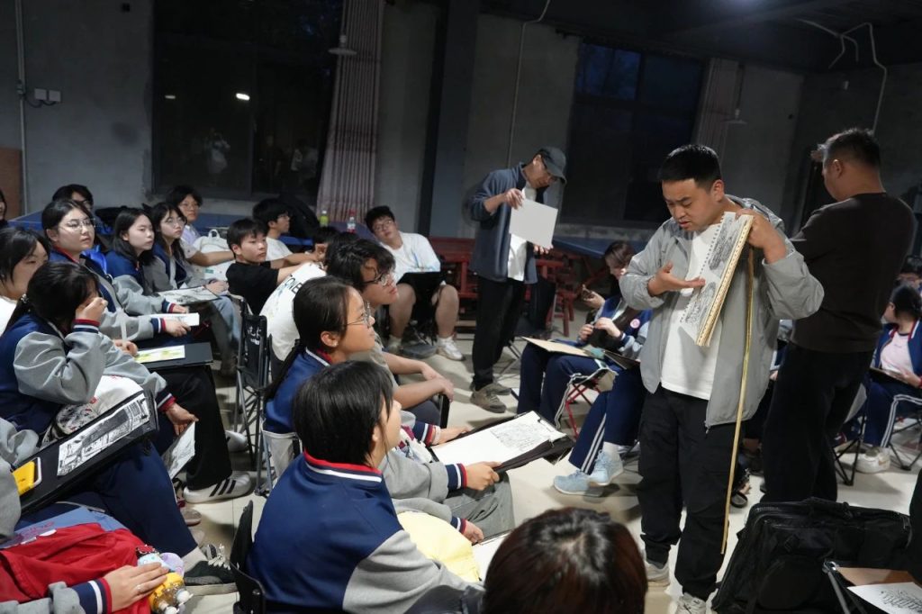 【启程秦岭·寻迹乡野】​——西安博雅艺术职业高中写生首日纪实：以自然为师，定格秦岭印象