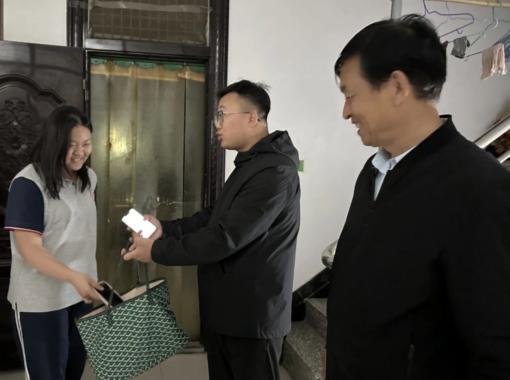 【启程秦岭·寻迹乡野】​——西安博雅艺术职业高中写生首日纪实：以自然为师，定格秦岭印象