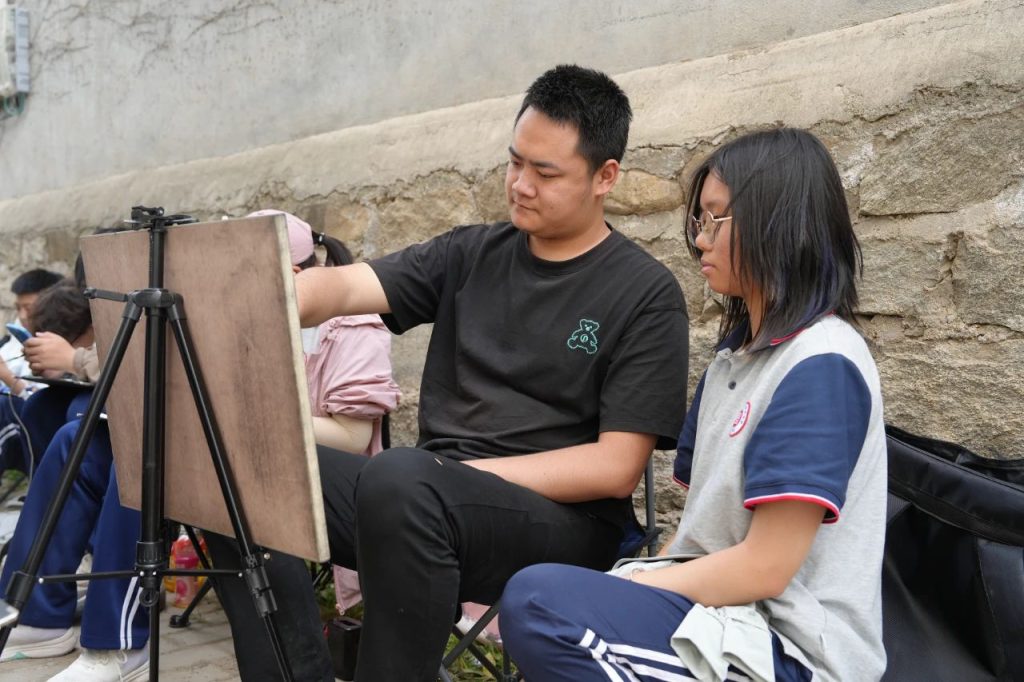 【美育留痕·乡野回响】——收官：四天的秦岭写生之旅，绘就青春与艺术的共生答卷