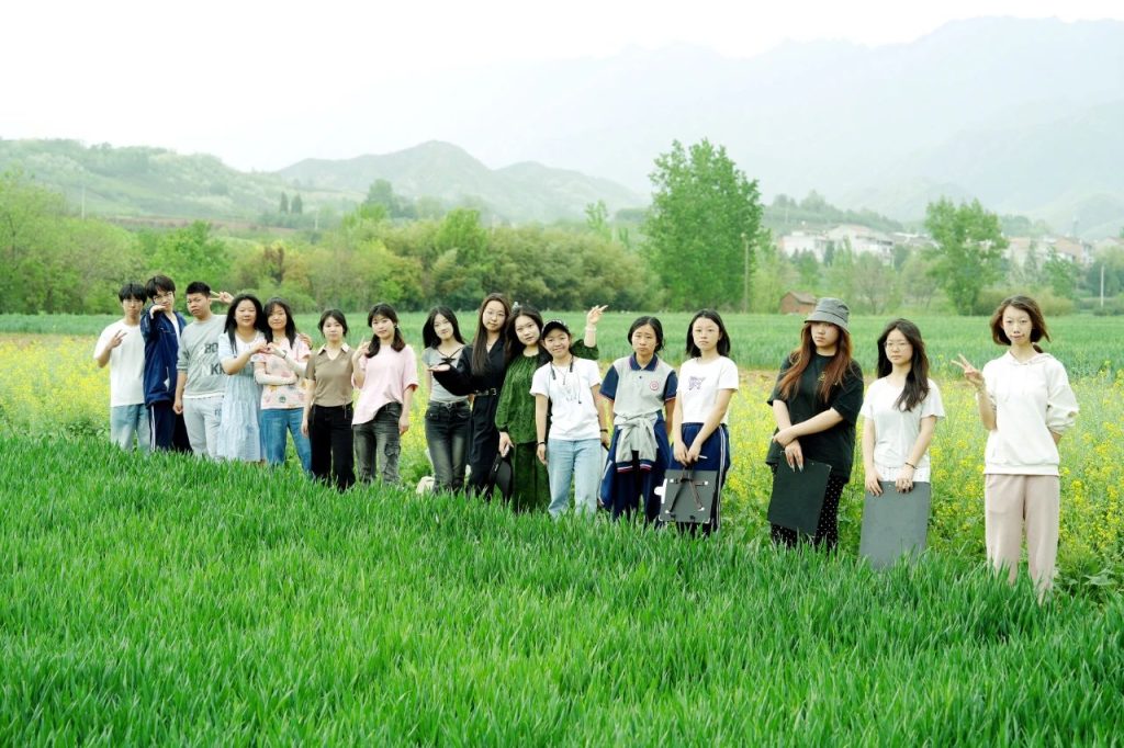 【美育留痕·乡野回响】——收官：四天的秦岭写生之旅，绘就青春与艺术的共生答卷