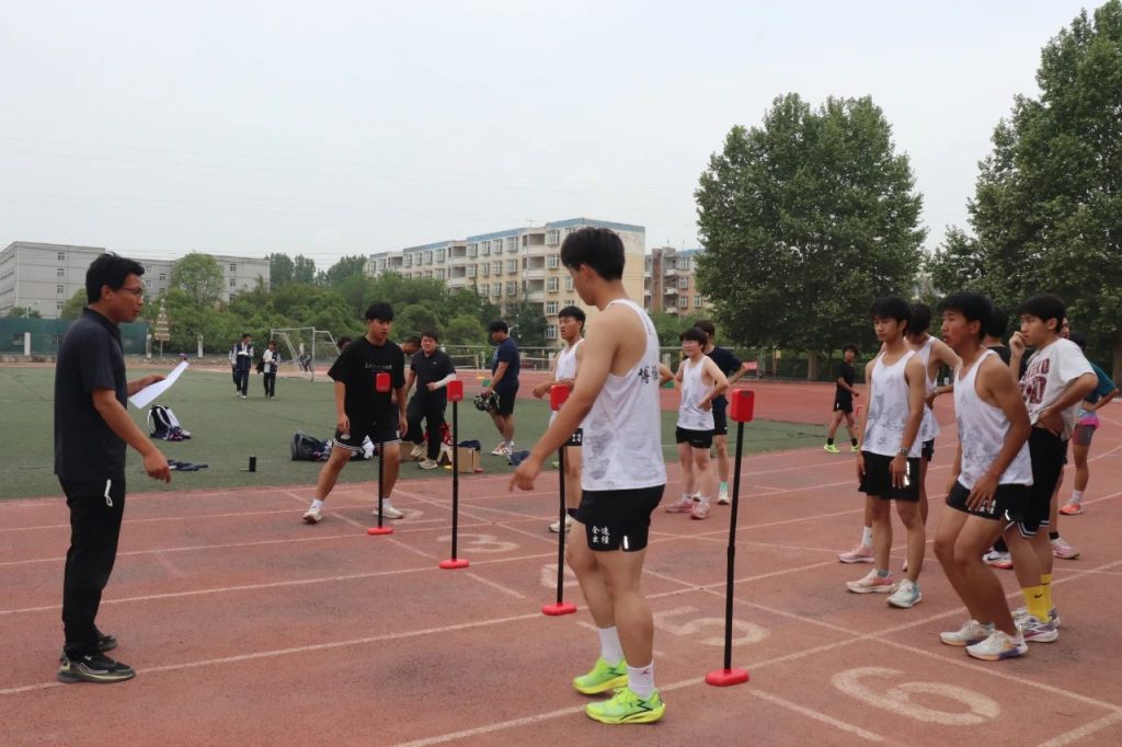 从课堂到家庭：西安博雅艺术职业高中打造沉浸式家校共育现场